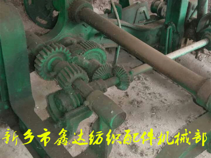 織布機(jī)內(nèi)送經(jīng)裝置 織布機(jī)內(nèi)送經(jīng)裝置